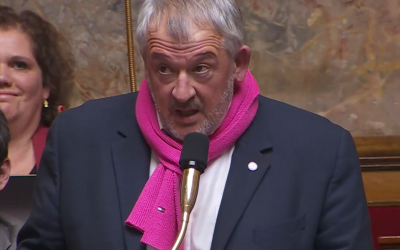 Centres d’hébergement d’urgence : le gouvernement renonce à une expérimentation injuste